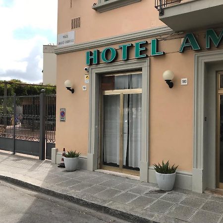 Hotel Amico Fritz Ливорно Екстериор снимка